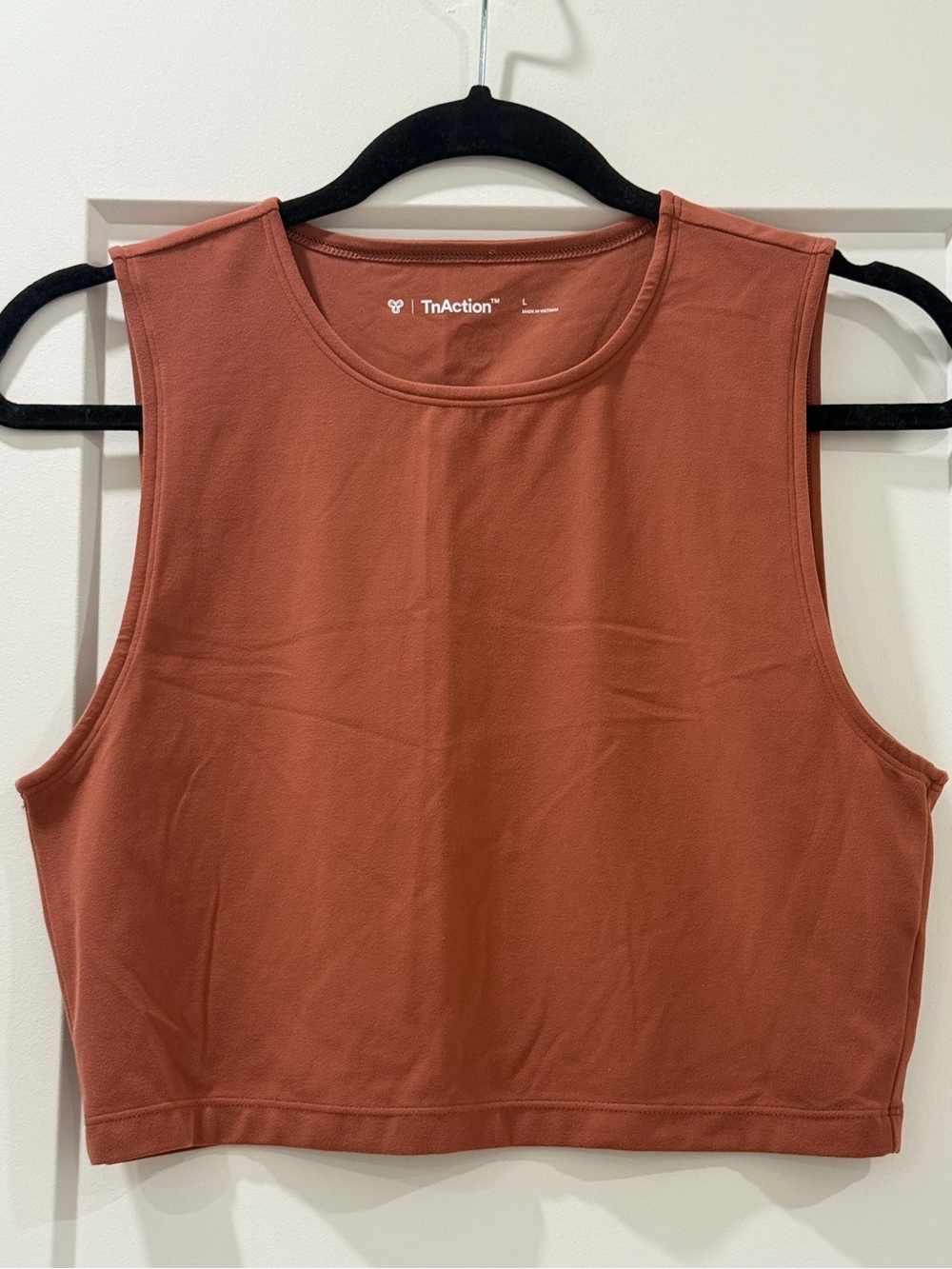 TNaction Aritiza Muscle Cropped Tank